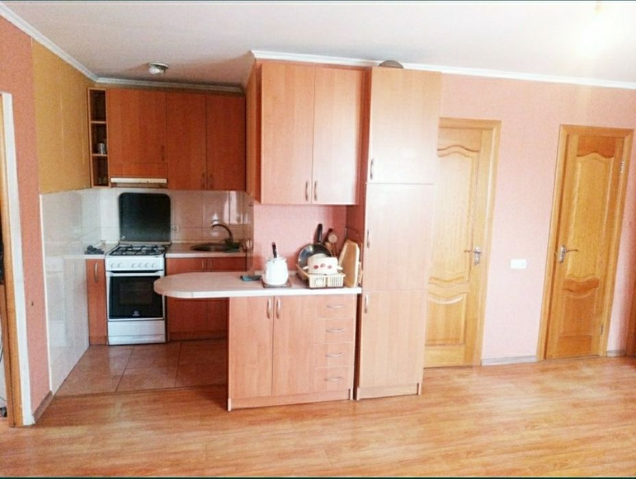 комната в ч/доме без хозяев, можно двоим, Борщаговка, м. Академгородок