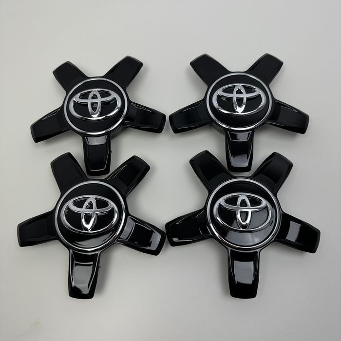 Nowe Oryginalne Dekielki Toyota 138mm