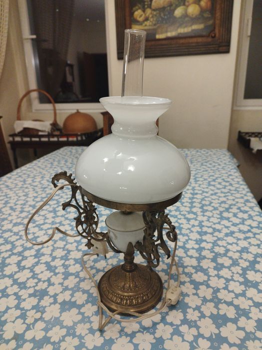 Candeeiro latão, funcional