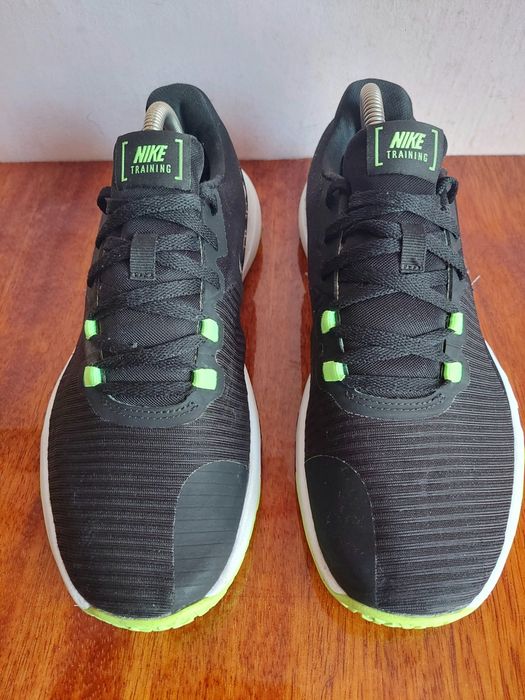 Кроссовки для тренировок NIKE FLEX CONTROL TR4 оригінал 

Розмір по бі