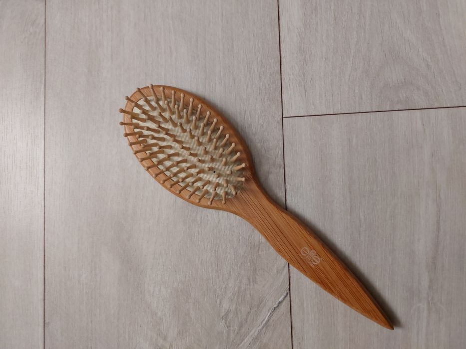 Szczotka z  Drewnianą Szpilką, Vegan