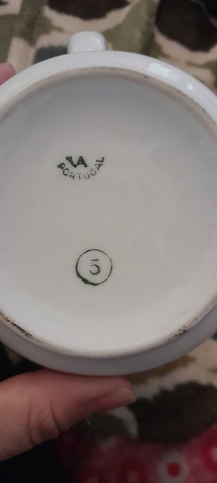 Loiça antiga v.a. e coimbra