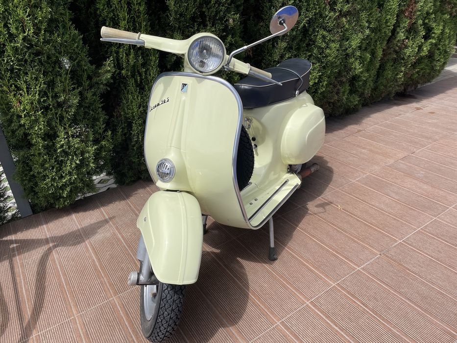 Vespa 50s  de 1972 restaurada