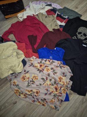 Paka/zestaw ubrań perełki świetny stan 10kg