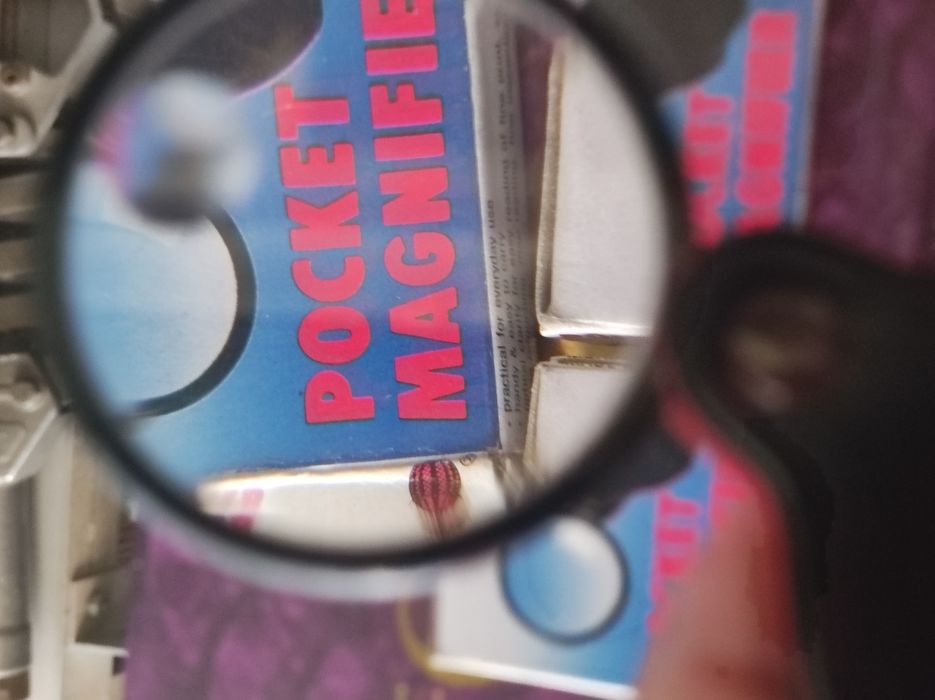 Lupa de bolso nova