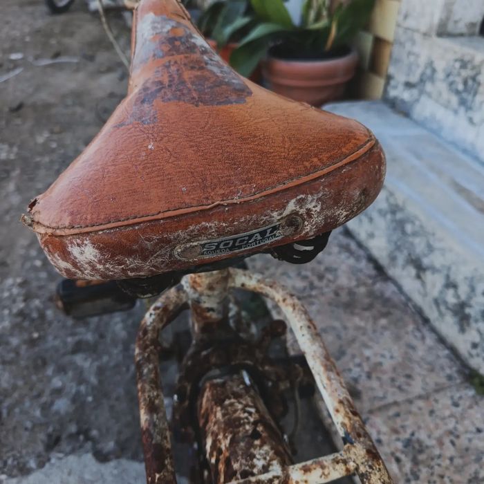 Bicicleta socal  antiga de criança