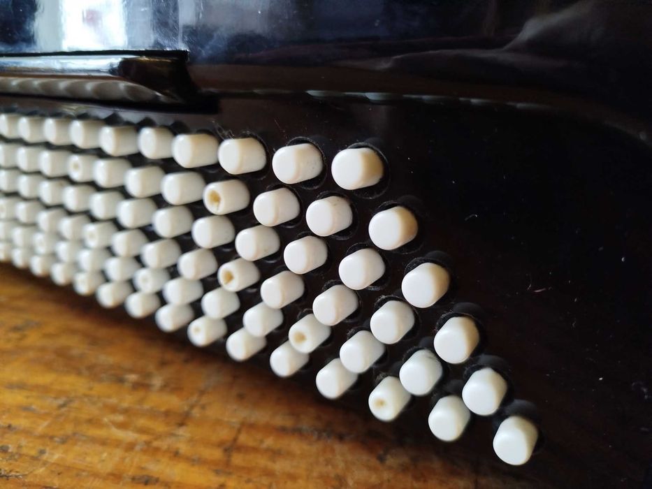 Продам готово-виборний баян!