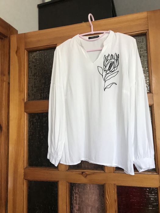 Biała bluzka damska Carry Casual r. L