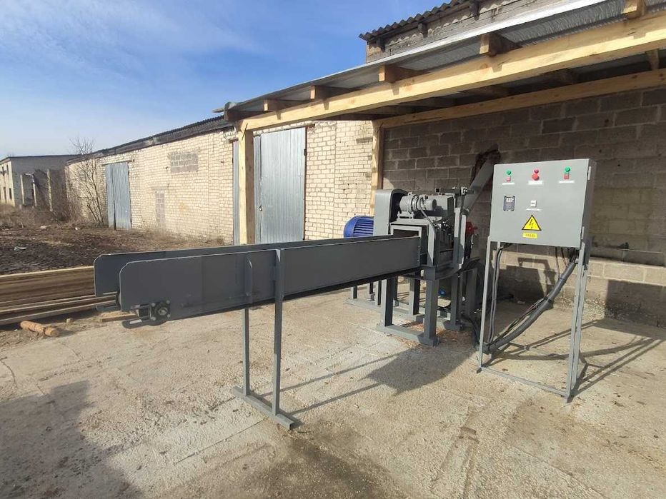 Лінії брикетування гранулювання тирси, соняшника, соломи торфу та ін