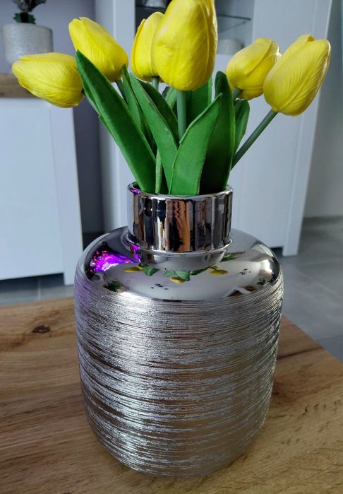Srebrny wazon HOMLA  efektowna nacinania struktura | 20 cm Nowy