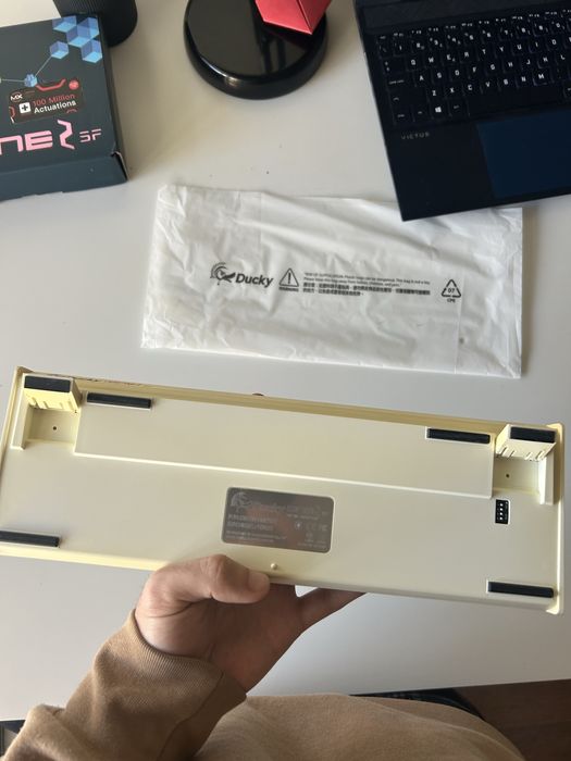 Ducky One 2 SF com Cherry MX blue