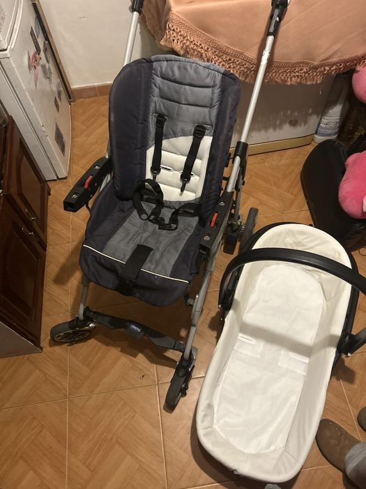 Carrinho de bebe trio Chicco (Alcofa + Cadeira)