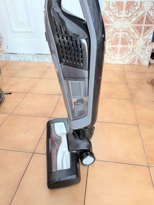 Aspirador Vertical ROWENTA Dual Force RH6756WO (21.6 V - Autonomia: 45 min - 600 ml)