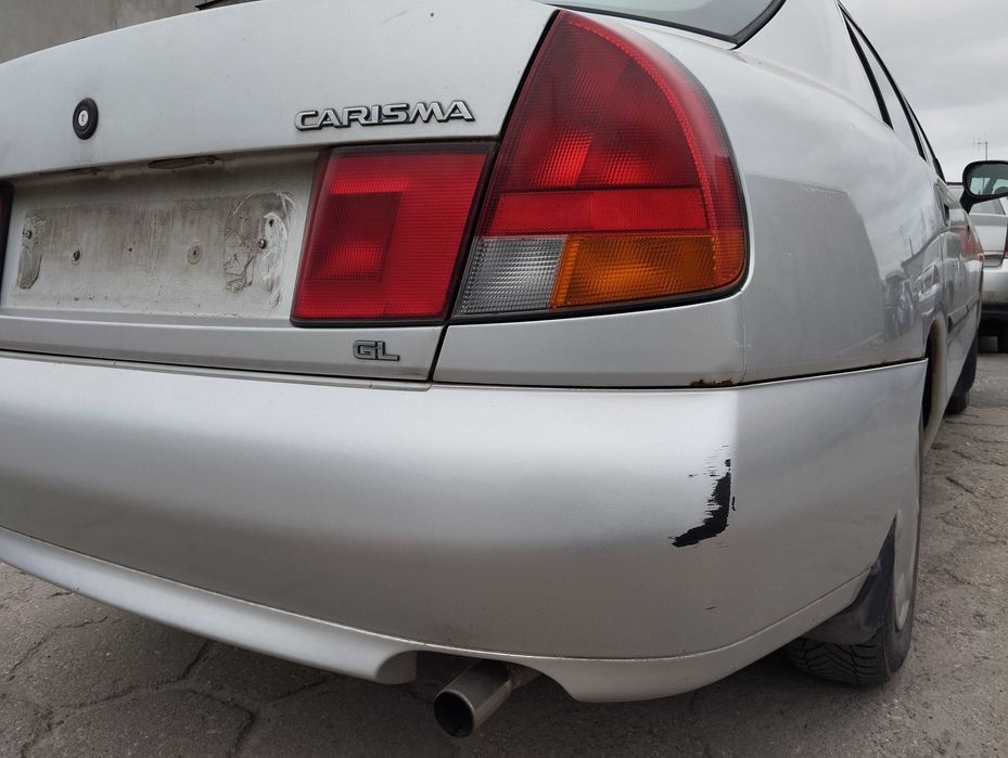 Mitsubishi Carisma 1.6i 5D 1999r.Klapa bagażnika.