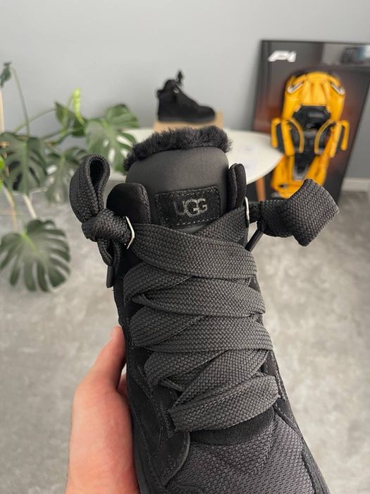 Жіночі утеплені високі  UGG Highmel Sneaker High Black
