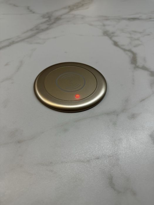 Torre tomadas e carregamento Whirless