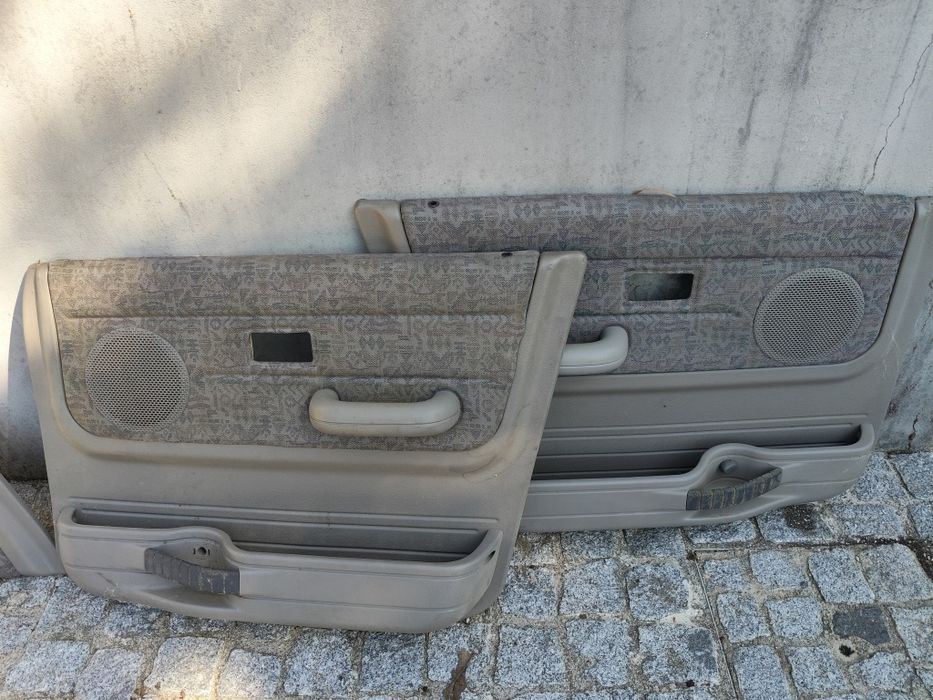 Forras das portas de Freelander