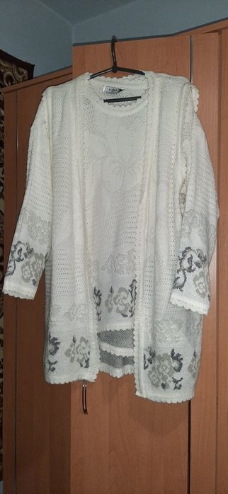 Свитерок и жилетка