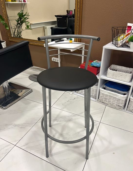 Стелаж 1000 грн полиця для лаків