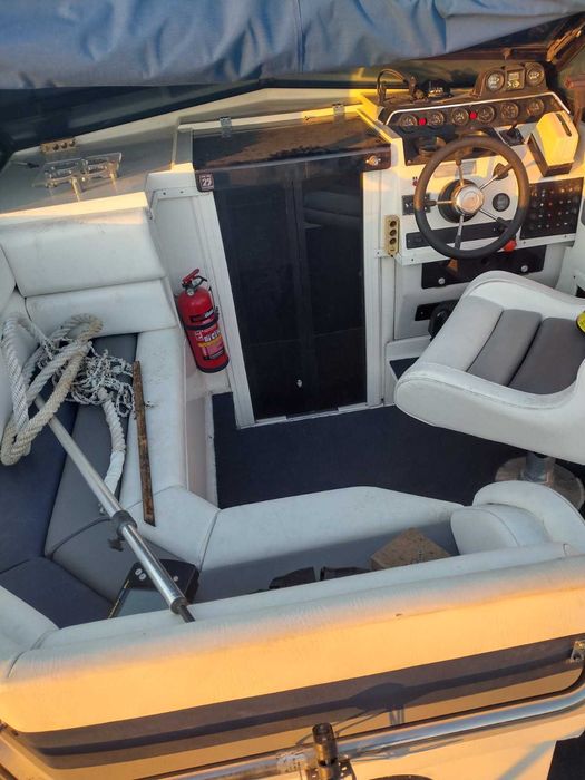 łódź motorowa CHAPARRAL silnik Mercedes 3.0 diesel