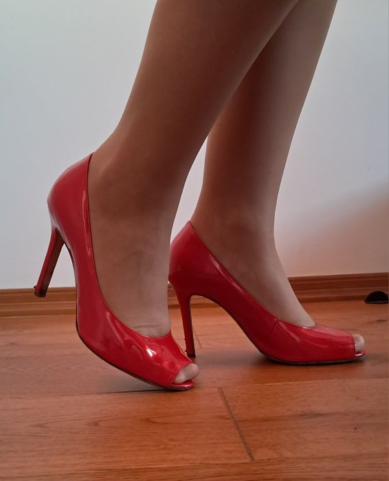 Czerwone szpilki open toe 38,5