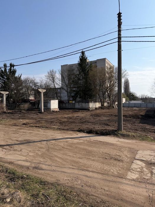 Майновий комплекс-Складське приміщення 700кв.м з адмінбудівлею