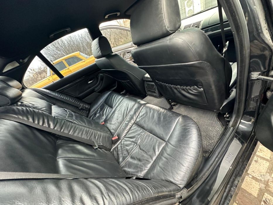 Продам бмв е39 2.2 бензин автомат