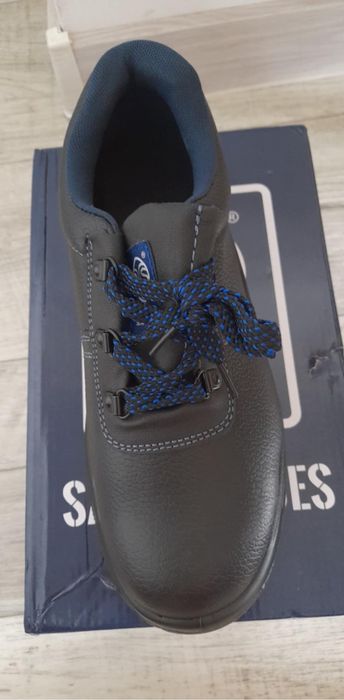 Buty robocze z blachą 40