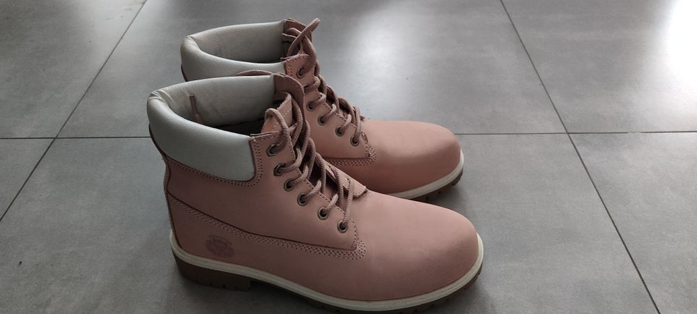 Sprzedam buty damskie r.39