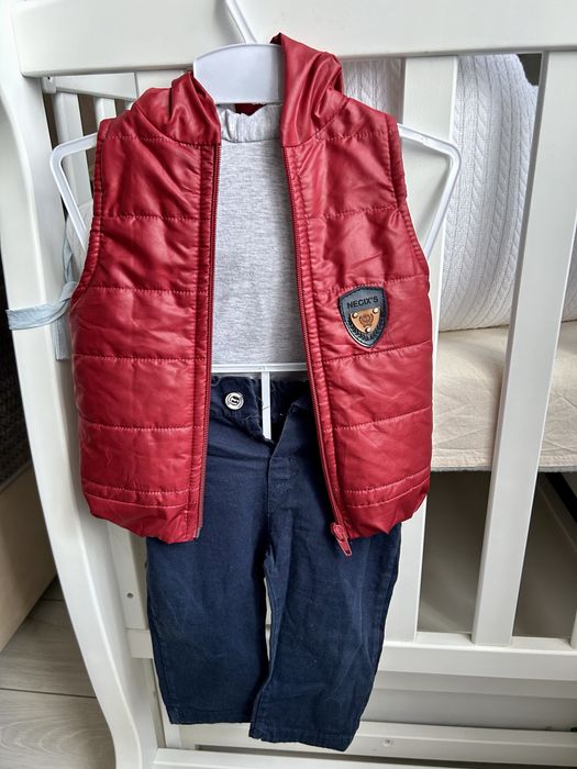 Жилетка з штанцями