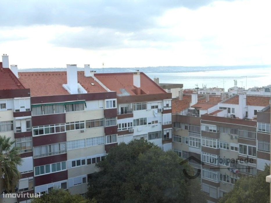 Apartamento T2 remodelado, Figueirinha Oeiras.