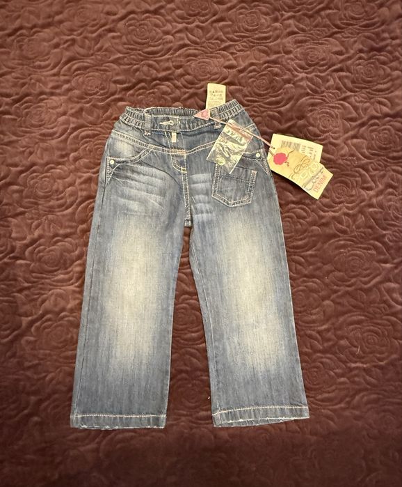 Продам новые джинсы Chicco 092