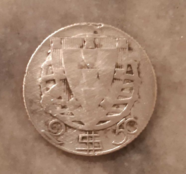 Moeda de prata Caravela 2$50 escudos de 1940