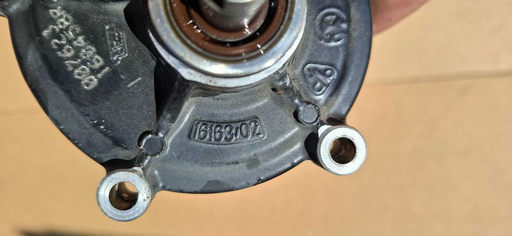 BMW K1600 K48 Pompa wody Oryginał