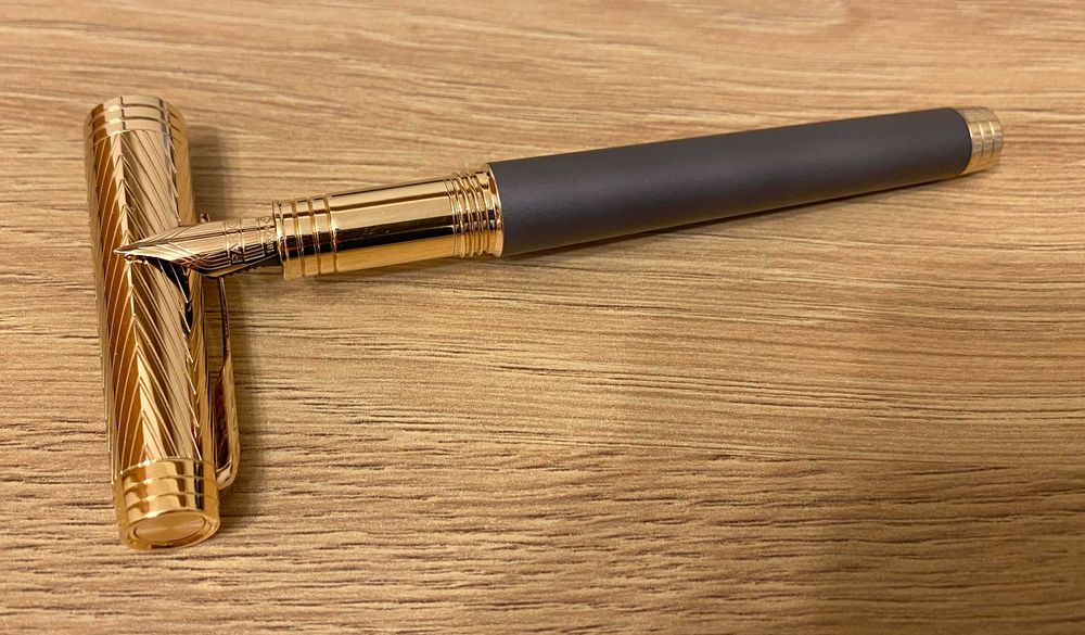 Pióro wieczne Parker Premier, Custom, Storm Grey GT, FR, ca. 2016