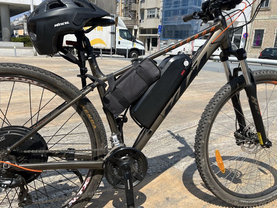 Ebike de 1500w 48v com bateria de 48v 20ah. Ótima qualidade!