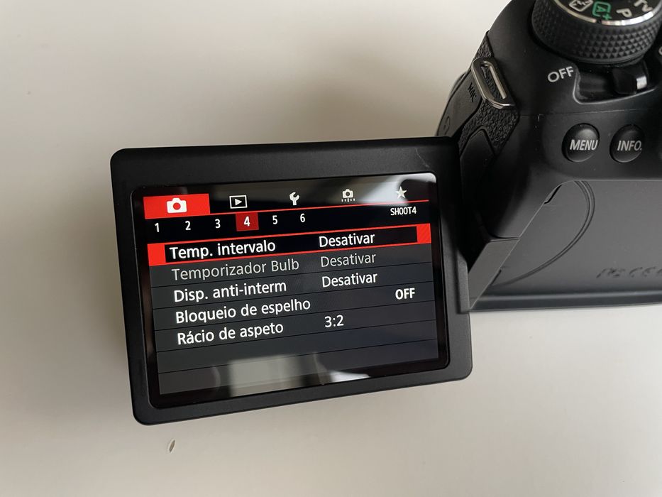 Canon EOS 80d com todos os acessórios