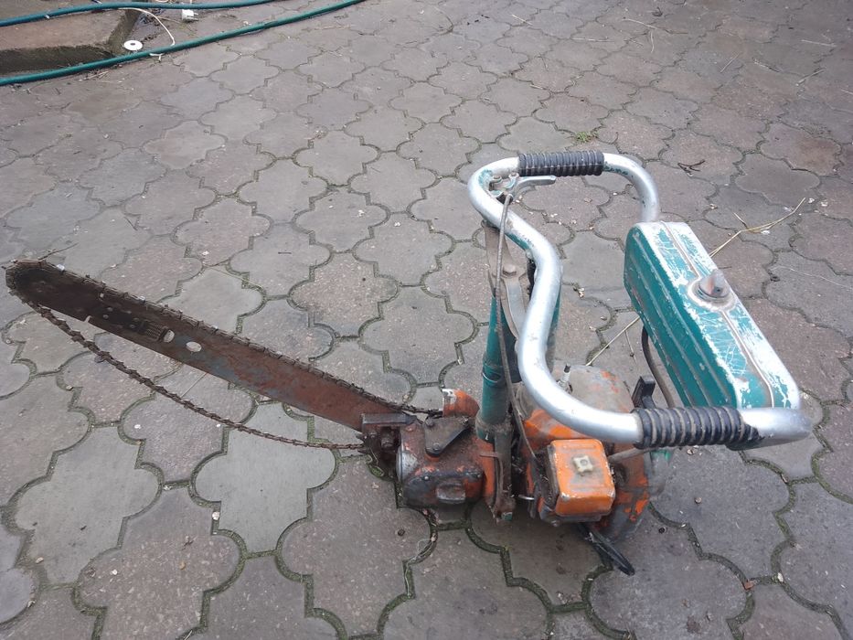 Продам пилка Урал