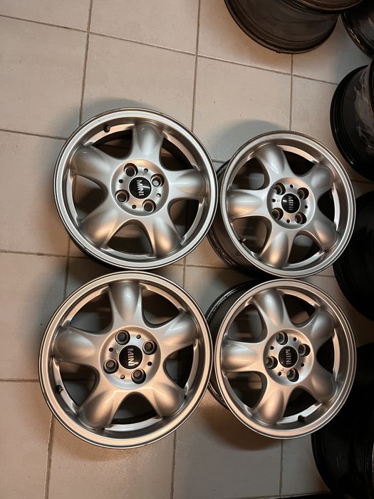 Jantes 15” 4x100 Originais Mini Cooper Toyota Yaris Citroen C1 Peugeot 107
