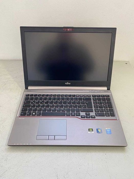 Ноутбук Б-клас Fujitsu Celsius H730 / 15.6" (1920x1080) TN / Core i7-4900MQ / 32 GB DDR3 / 256 GB SSD / Quadro K2100M, 2 GB GDDR5, 128-bit