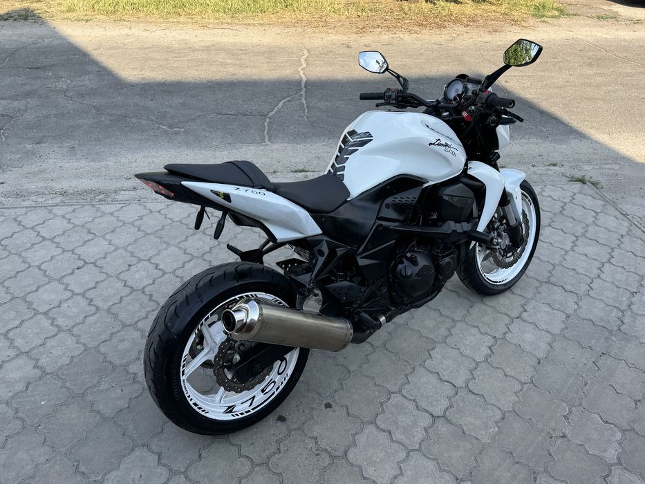Продам Kawasaki Z750