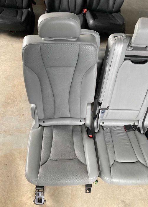 2 ряд сидінь сидіння сидения колір сірий Audi Q7 4M 2015 - 2021