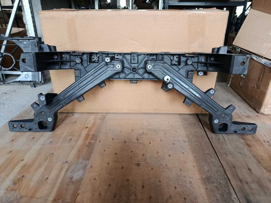 Передня панель (телевізор) Tesla M3