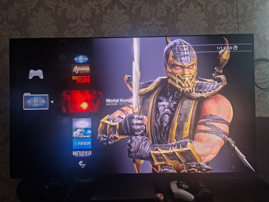 Продам Sony PlayStation 3 (PS3) 120GB + 2 джойстики + ігри