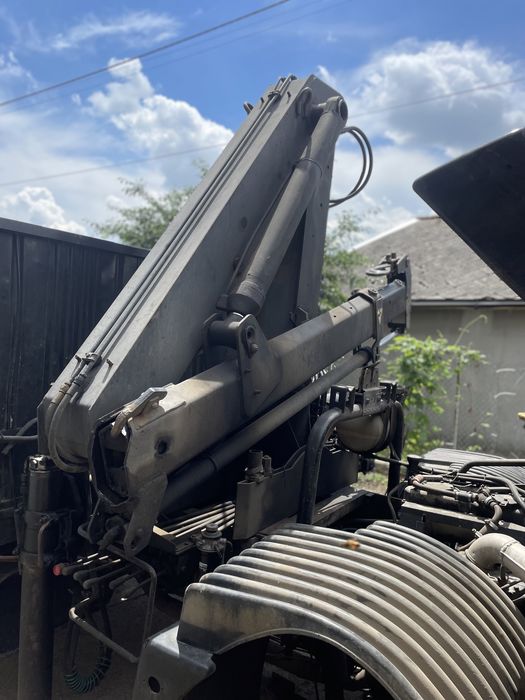 Продам евакуатор-манипулятор