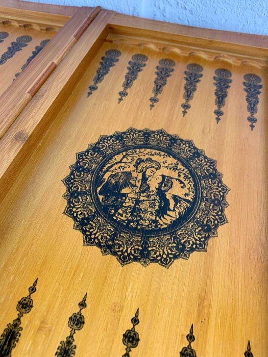 Нарди дерево з зображенням Башні, 45х45 см+шахмати 3в 1