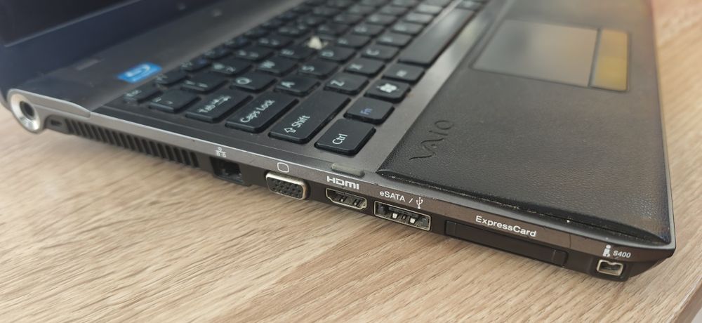 Laptop Sony Vaio PCG-81112M