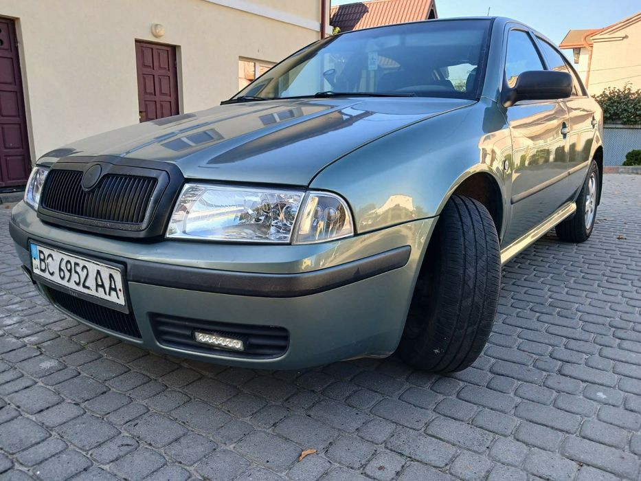 Skoda Octavia Tour 2.0i 2003