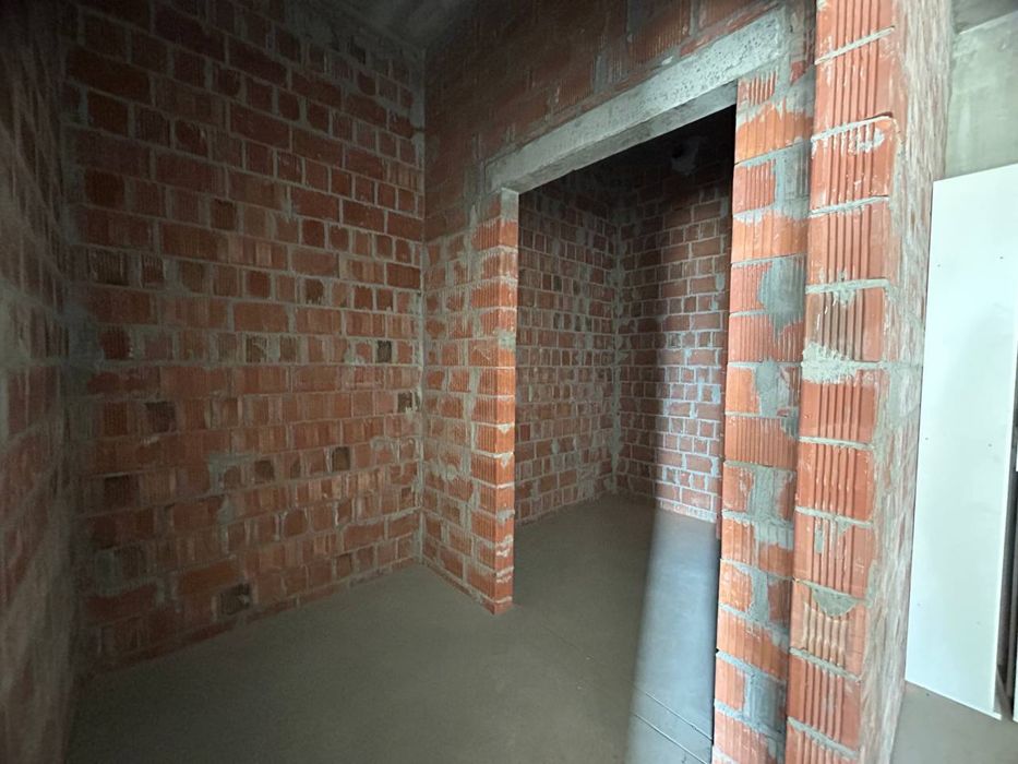 Продаж комерційного приміщення, 35м2, фасад, Русанівська гавань