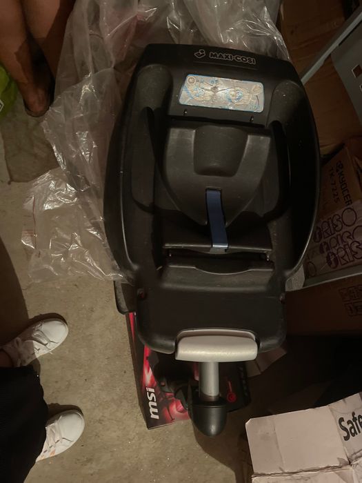 Ofereço isofix para bebe